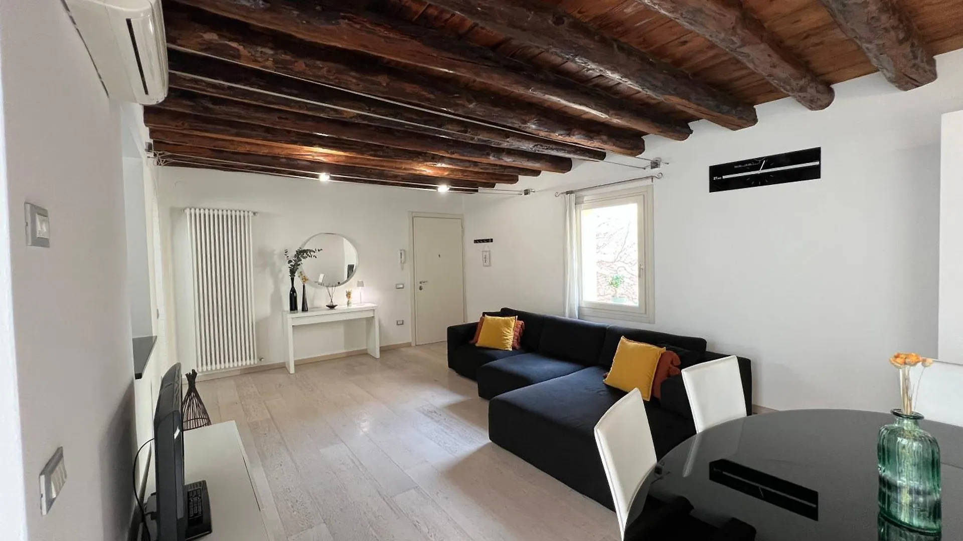 Ca' Del Vecio, In Centro Storico, Piazza Garibaldi Apartment Bassano del Grappa 0*,  Italy
